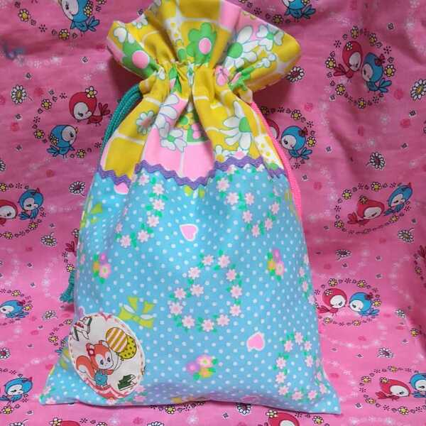 1PK-3 ピンクス生地とレトロアニマルがかわいい巾着袋 はいから横丁 コップ入れ ハンドメイド コップ袋 給食袋 ピンクス pinks