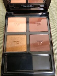 トムフォード デザートフォックス アイシャドウ