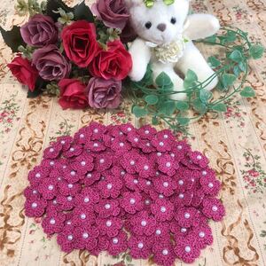 （No.52）【ローズピンク】☆ハンドメイド☆可愛いお花(^^)100枚　レース糸　パール付き　モチーフ等に