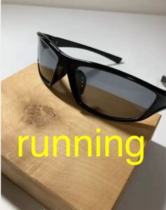 偏光サングラス UV400 スポーツサングラス ブラックフレーム ランニング