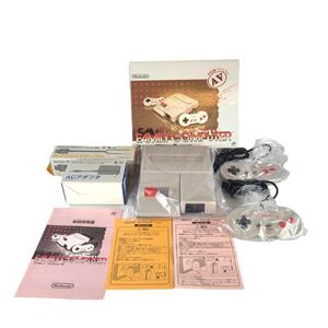 【未使用】ニューファミコン本体 箱・説明書付★任天堂 AV仕様ファミコン