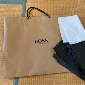 【美品】HUGO BOSS 特大手提げ袋 横60cm×縦50cm×幅15cm ショップバッグ 紙袋 ショッパー ギフト プレゼント用 ショップ袋