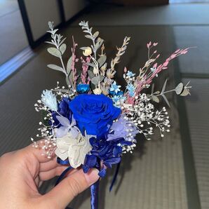 青バラ ブートニア