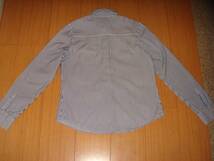 キャサリンハーネル 襟ワイヤー入り 紺ｘ白 ストライプのシャツ　36　美品_画像3
