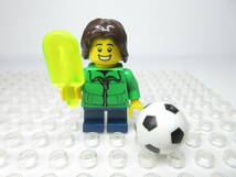 LEGO★S640 男の子 サッカーボール ミニフィグ 同梱可能 レゴ シティ タウン 女性 男性 紳士 子供 街の人 シリーズ _画像1