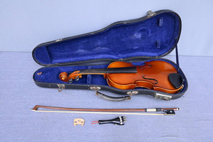 MM031 Suzuki violin N103 1969 1/4 bow case attaching 