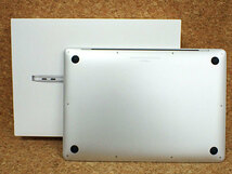 【中古 美品】MacBook Air MGN93J/A シルバー[13.3インチ Late 2020 M1チップ 8コア / 8GB / SSD：256GB] 充放電回数6回(MFA768-1)_画像8
