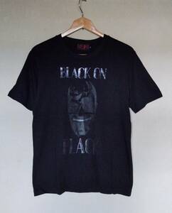 限定 SA TAISEI着用 エスエー タイセイ 定価￥6380 NEON Leather garment BLACK ON BLACK Tシャツ ブラック 黒 S 新品未使用