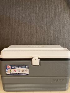 イグルークーラーボックスMARINE 54QT GRY BLK