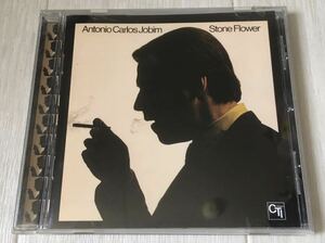 美品 輸入盤CD / Antonio Carlos Jobim - Stone Flower (Digital Remaster) / Bossa-Nova Latin Jazz / Deodato Joe Farrel Airto Moreira/