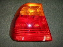 美品　BMW E46 3シリーズ セダン 左右 テールライト レンズ 8364921/8364922　管理1050_画像2