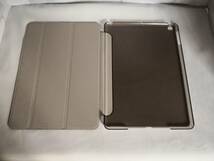 (薄型 軽量) iPad 第6世代/第5世代/ iPad Air/Air2 共用 ブラック レザー スマートケース スタンド機能付き_画像6
