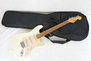 Fender フェンダー Squier スクワイア BULLET STRAT ストラト エレキギター 弦楽器 ソフトケース付き 8406231801