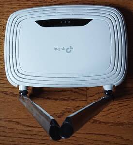 無線LANルーター TP-LINK TL-WR841N 300Mbps (推奨利用環境:戸建て-2階建て、マンション-3LDK、利用人数-4人)
