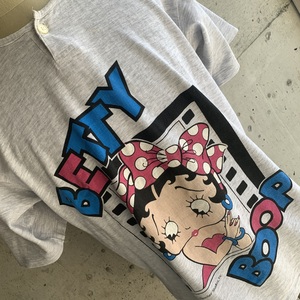 U.S Used Clothing BETTY BOOP illustration T-Shirt アメリカ古着 ベティ ブープ イラスト ヘンリーネック Tシャツ L size ライト グレー