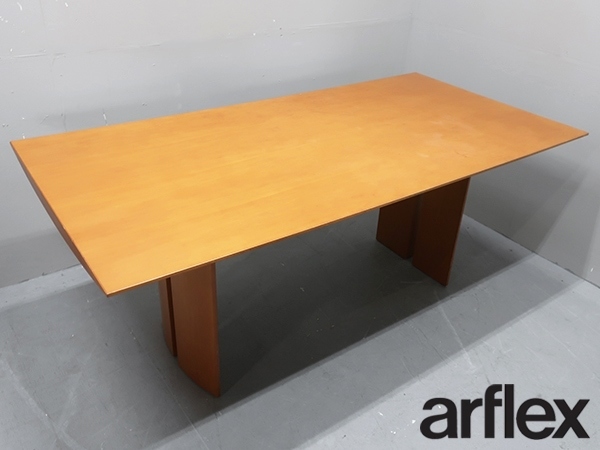 ヤフオク! -「ダイニング テーブル」(アルフレックス) (ブランド 上質 arflex コルサノ アドルフォ・ナタリーニ ダイニングテーブル 60万 ダイニングテーブル