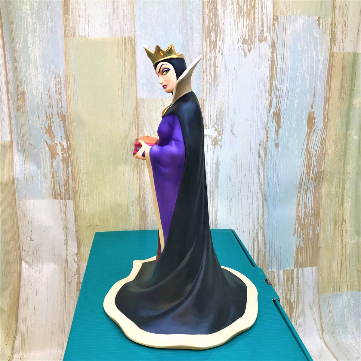 wdcc ディズニー 白雪姫 ヴィランズ フィギュアリン 陶器 魔女 女王