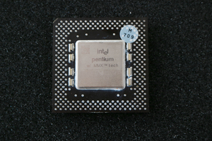 Intel MMX Pentium 200MHz SY060 