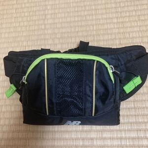ウエストバッグ ニューバランス ランニング