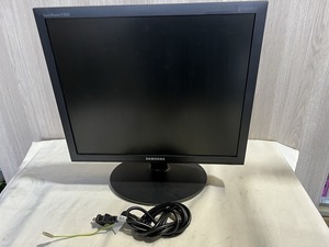 ☆SAMSUNG SyncMaster E1920NR /19 インチ 中古 モニター 電源コード付属/動作OK 液晶面良好！/現状品【B0323R14】