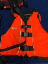 BEE PFD ライフジャケット・① ユース用フリーサイズ（子供用）1枚の価格/２カラーあり_画像4