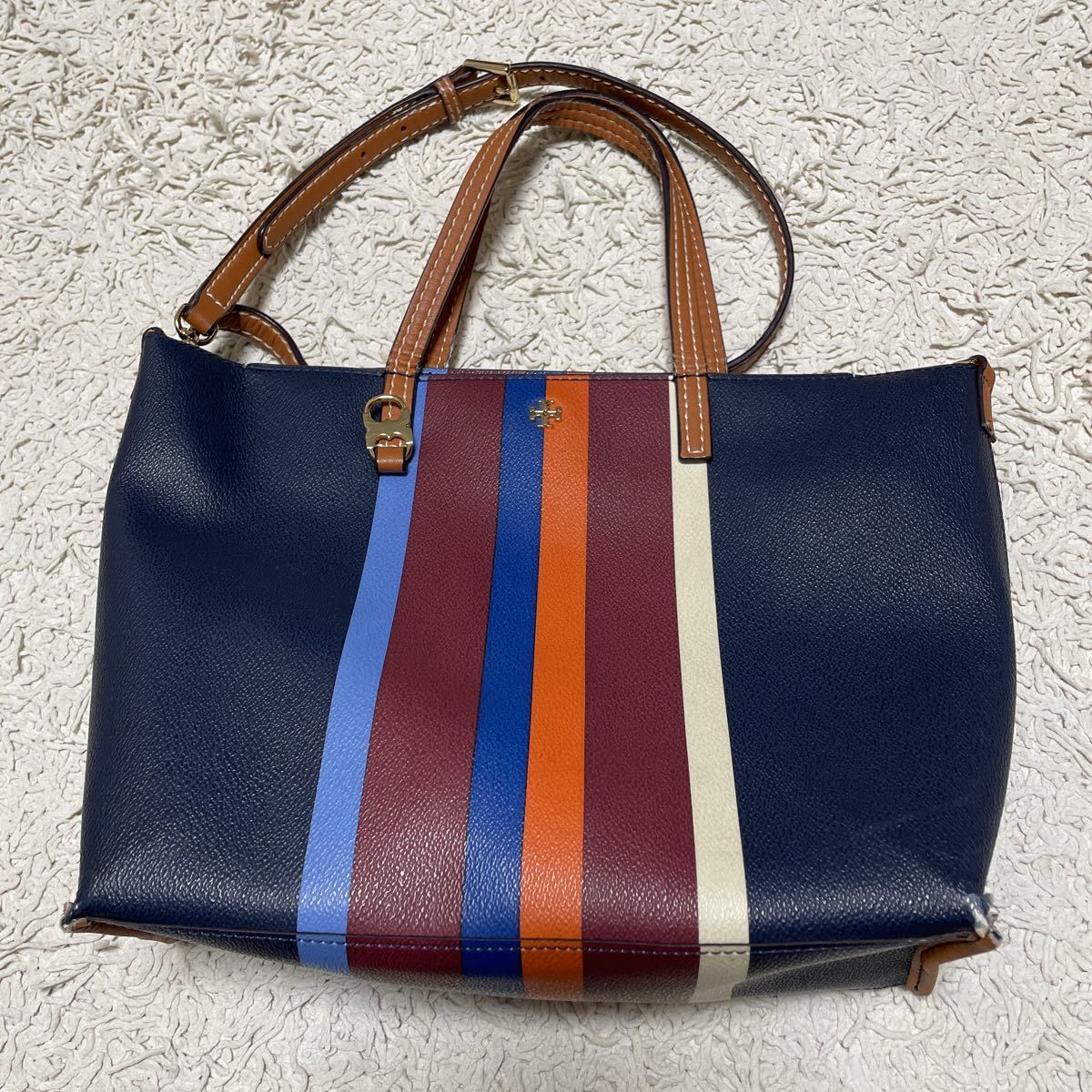 新製品情報も満載 【極美品】トリーバーチ トートバッグ テア タッセル