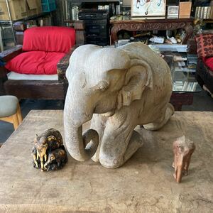 ※細かい欠けあり。 古い 象の置物 東洋 彫刻 3体 まとめて 工芸品 民芸品 エスニック オブジェ コレクション 引退品 整理品 アンティーク