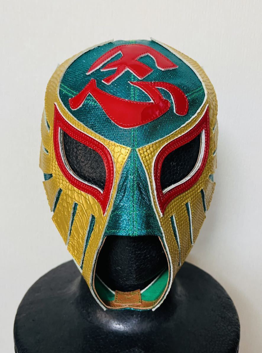 ヤフオク! -「コブラ」(マスク) (格闘技、プロレス)の落札相場・落札価格 国内最安値! ザ・コブラ80年代当時物 OJISAN製 試合用マスク 本革 格闘技/プロレス
