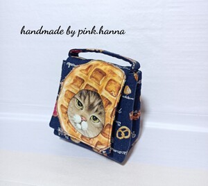 ちっちゃい保冷ポーチ★コヤンイサムチョン★ハンドメイド★パン