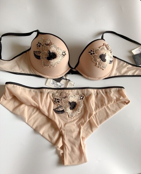 90B+XL☆TWINSET ツインセット イタリア高級下着ブランド セット