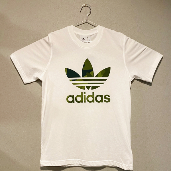 【並行輸入品】adidas ショートスリーブTシャツ サイズL CAMO INFILL TEE ホワイト×カモ WHITE×CAMO 白 迷彩 アディダスオリジナルス