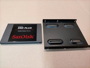 SanDisk SSD Plus 480GB SDSSDA-480G 内蔵 2.5インチ / SATA3.0 / 3.5インチマウンタ付き