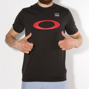 OAKLEY オークリー 半袖Tシャツ カットソー O-ONE ICON TEE 455197 Oマーク ブラック/レッド Sサイズ(USサイズ) 日本未発売 新品