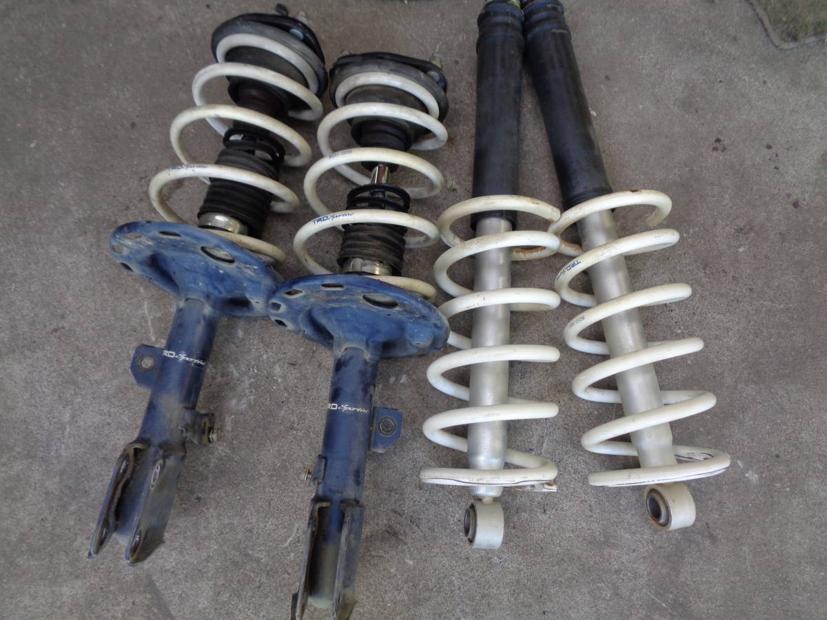 TRDショックアブソーバー ノア 80 ヴォクシー 80 eva.gov.co