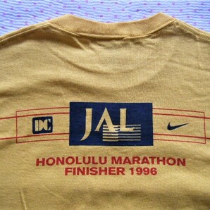 第24回 1996 JAL HONOLULU MARATHON FINISHER ホノルルマラソン完走記念Tシャツ 黄系 サイズ US M USA製 DC CARD/JAL/NIKE NIKE社製の画像6