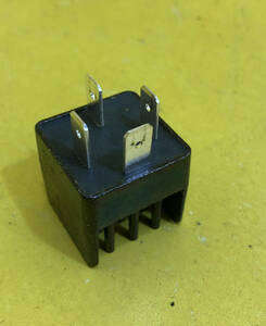 【9397】2010 ベンツ S400 ハイブリッド W221 AMG 後期 純正 リレー A0025424819 Mercedes BENZ Plug Position Relay