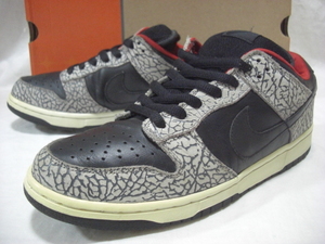 SUPREME× SB DUNK LOW PRO "BLACK CEMENT" 304292-131 （ブラック/ブラック/セメントグレー）