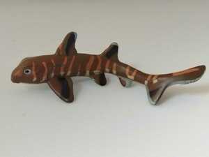 サメ　鮫　さめ　ネコザメ　猫鮫　ねこざめ　ねこさめ　ネコサメ　　フィギュア　置物　置き物　飾り物　飾り