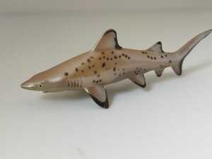 シロワニ　しろわに　さめ　鮫　サメ　SHARK　シャーク　　フィギュア　置物　置き物　飾り物　飾り　サンドタイガーシャーク