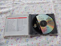 B6　中古CD　ベストシリーズ『サイモン＆ガーファンクル～１２曲入り』～歌詞カードなし_画像2