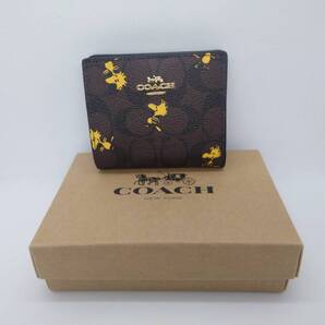 送料無料 新品 COACH 二つ折り財布 C4592 コラボ ピーナッツシグネチャー スヌーピー