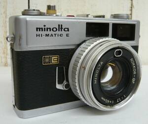 昭和レトロ 当時物 RETRO CAMERA MINOLTA ミノルタ フィルム カメラ コンパクト HI-MATIC E ROKKOR-QF F1.7/40mm　Made in japan　日本製