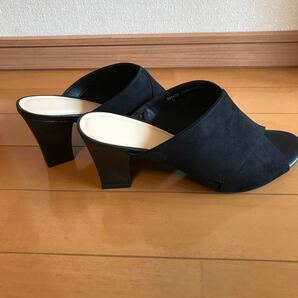 ユニクロ 黒レディースサンダル