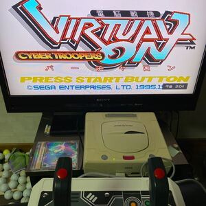 セガサターン 本体 コントローラ2本+ツインスティック +ソフト(バーチャロン他計10枚)+付属品S端子ケーブル付き