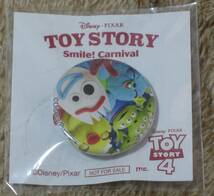 【送料無料・即決・未開封】 Toy Story 4 缶バッチ 2個セット_画像3