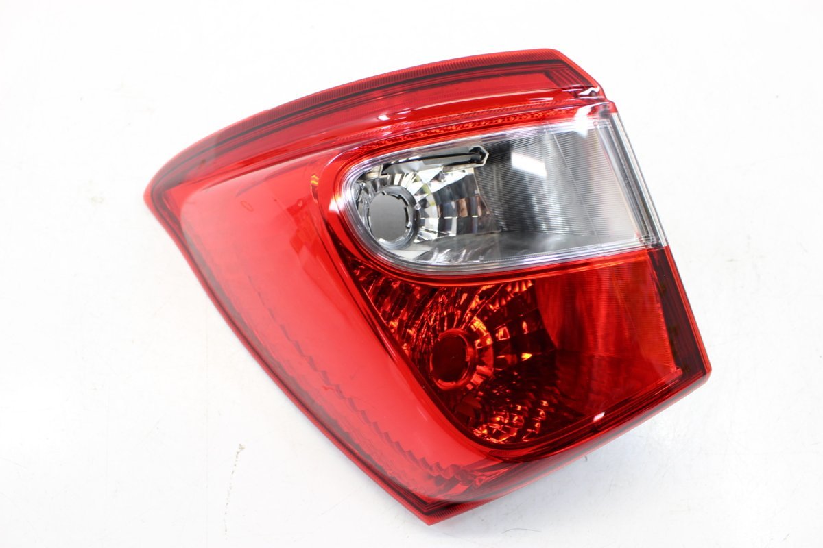 SX4 DBA-YB22S 右テールランプ 220-17733 35650-61M10 GJ5QNCSyRJ SX4 DBA-YB22S 右テールランプ 220-17733 35650-61M10 GJ5QNCSyRJ