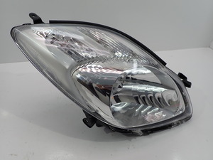 159680　美品　ヴィッツ　SCP9　後期　ヘッドライト　ヘッドランプ　右　右側　運転席　イチコ　ICHIKOH　52-183　キセノン　HID　A0