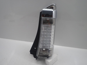 194021-C28　美品　磨き済み　N　BOX　N-BOX　カスタム　JF1　前期　LED　テールライト　右　右側　イチコー　D106　33501-TY0-J51