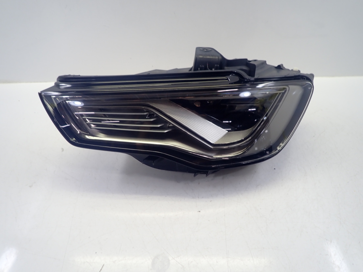 ヤフオク! -Audi A3 8v ヘッドライト(ライト)の中古品・新品・未使用品一覧