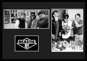 10種類!Beastie Boys/ビースティ・ボーイズ/ROCK/ロックバンドグループ/証明書付きフレーム/BW/モノクロ/ディスプレイ(2-3W)